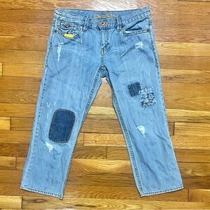 Women’s Blue Distressed Patchwork Capri Jeans